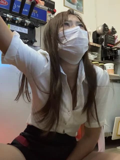 Cherry520 HD Camrip • 36min • 2026-01-13 07:54