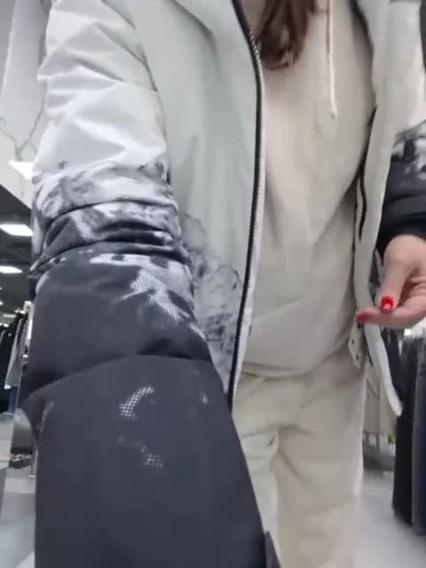 DIVORA HD Camrip • 59min • 2026-01-13 13:10