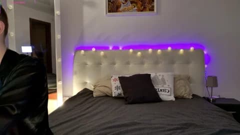 Eliza77 HD Camrip • 38min • 2026-01-14 05:33