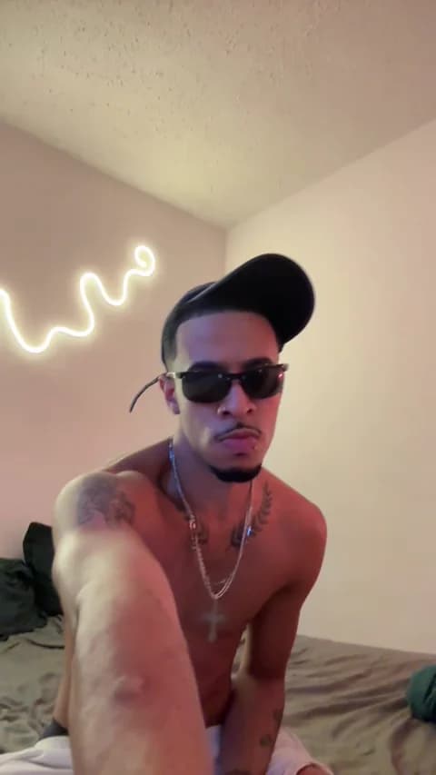 Hick_pietro HD Camrip • 33min • 2026-01-14 12:29