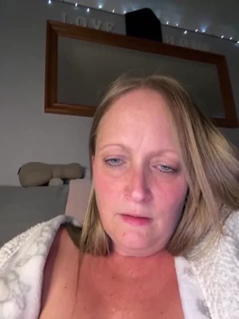 HoneyBluex HD Camrip • 36min • 2026-05-18 21:43