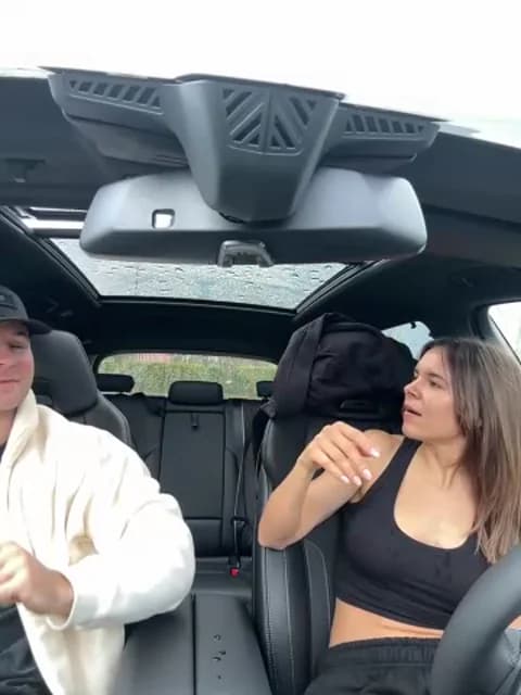 JuicyFruits93 HD Camrip • 64min • 2026-03-10 16:04