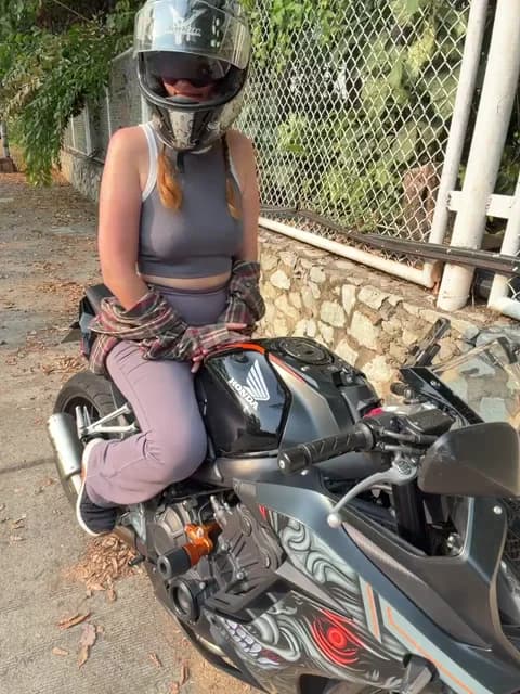 KatyKatS HD Camrip • 40min • 2026-01-19 09:54