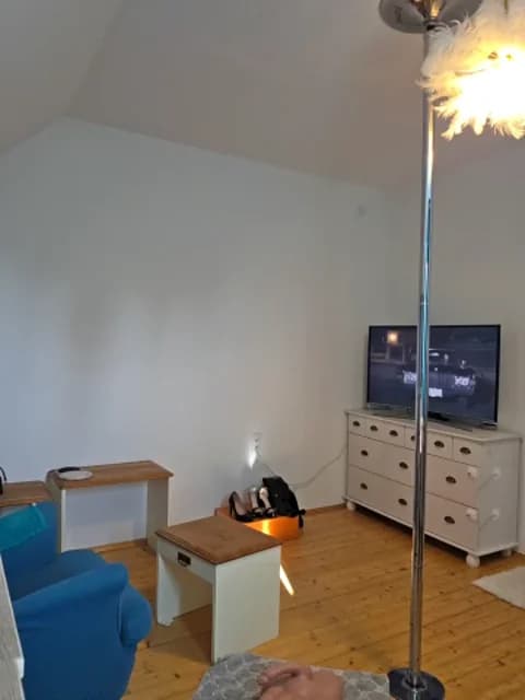 Klamsine HD Camrip • 44min • 2026-04-25 07:25