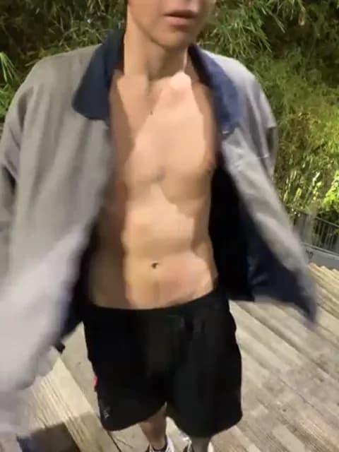 Liam_Moss HD Camrip • 32min • 2026-01-17 05:38