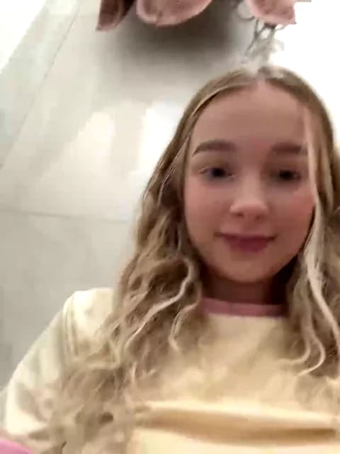 MeowMia HD Camrip • 70min • 2026-03-21 19:00