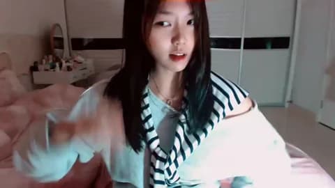 Miu1_girl HD Camrip • 32min • 2026-03-29 03:31