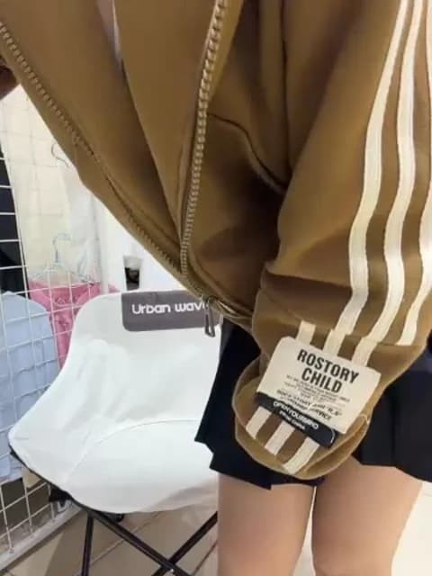 Selenaaaaa- HD Camrip • 81min • 2026-03-16 10:46