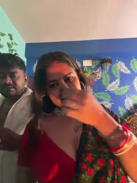 V-Hot-Sweti HD Camrip • 32min • 2026-04-13 20:39