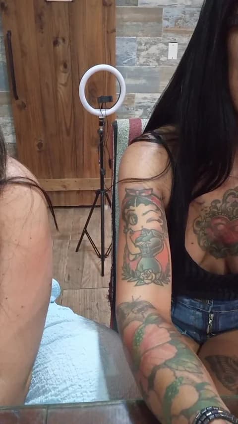 hotcurvi1 HD Camrip • 89min • 2026-01-15 03:07