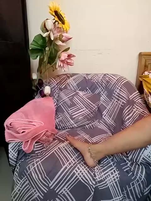 kaamuk_shweta HD Camrip • 37min • 2026-03-19 09:52