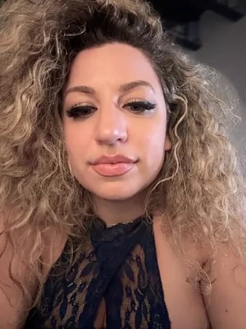 miamellycious HD Camrip • 40min • 2026-01-18 22:09