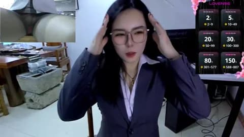 xixiya888 HD Camrip • 34min • 2026-01-17 01:35