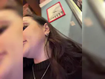 Cristi-Candy BongaCams Model - Cam Recordings