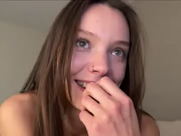 Ammy Chaturbate Model - Cam Recordings